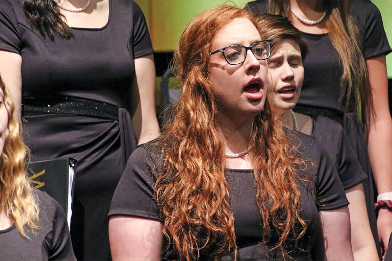 Students perform in Lyrica Choir