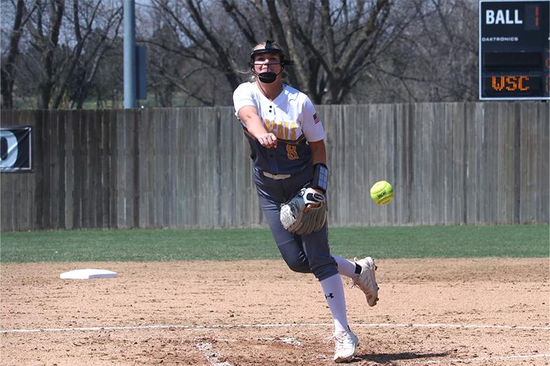 Photo of softball player pitching