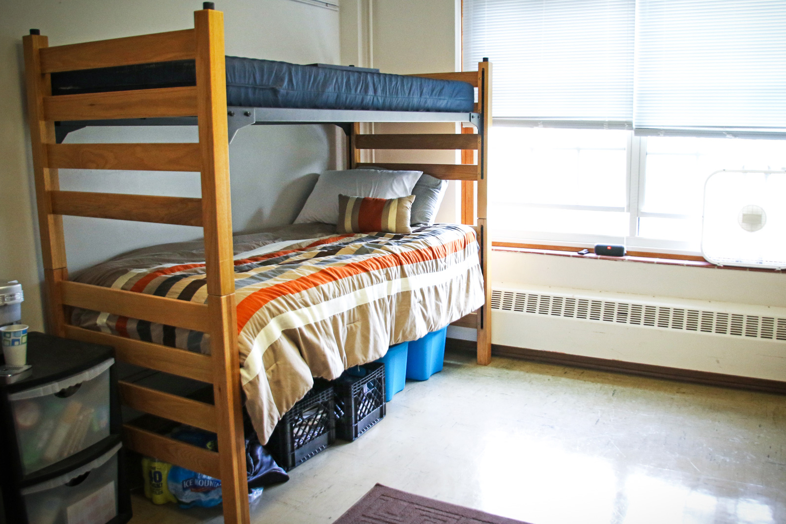 A glimpse of a dorm room in Anderson Hall