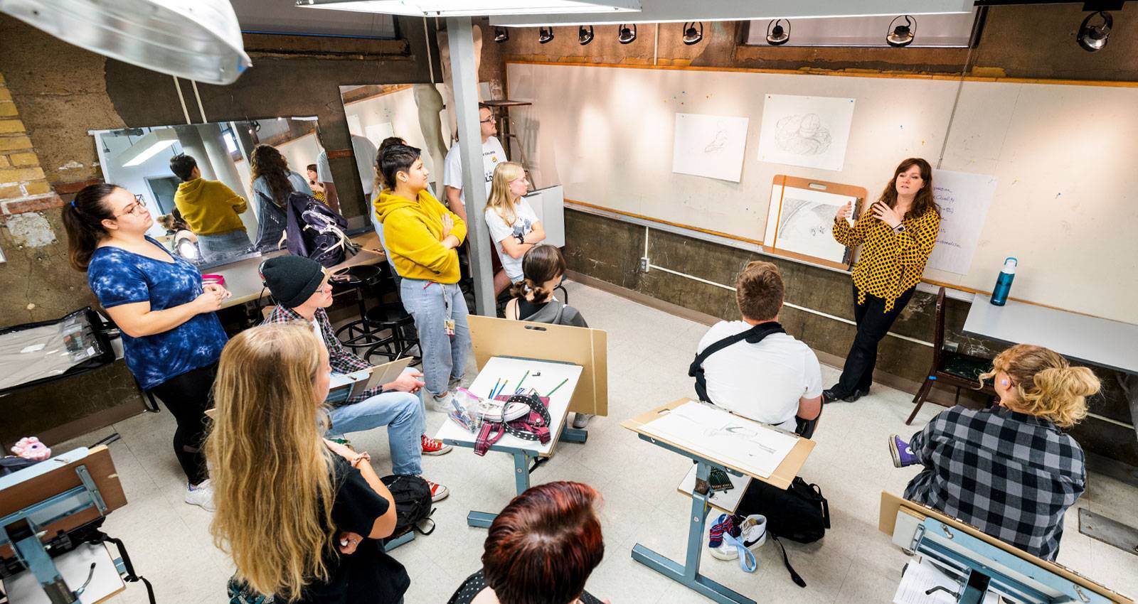 WSC art professor, Francine Fox, leads a drawing class
