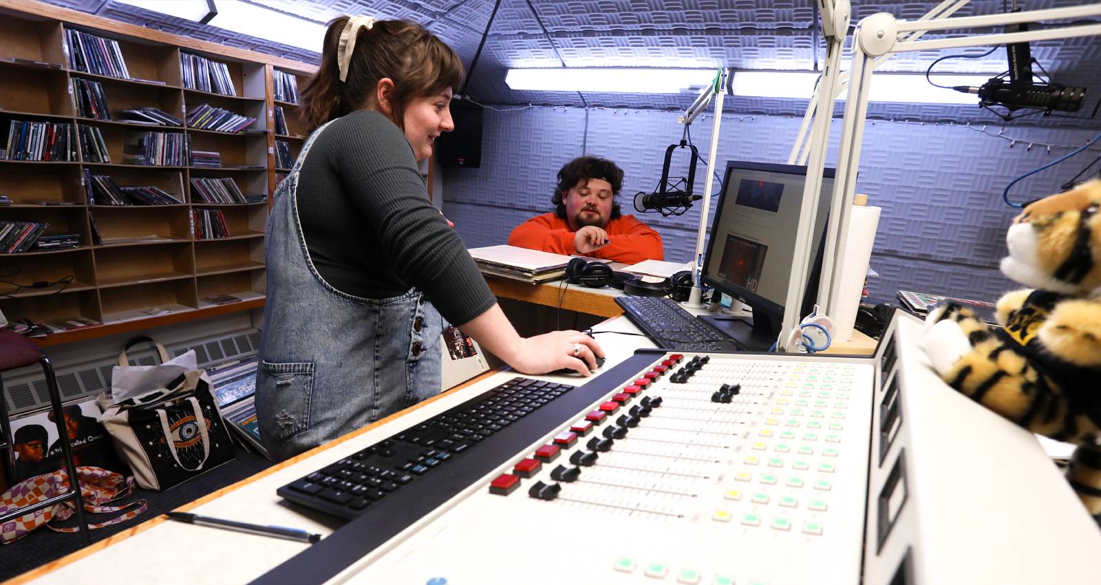 WSC students broadcast on-air during the Vinylthon event