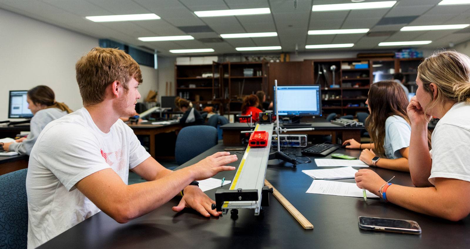 WSC students experiment in a physics Lab