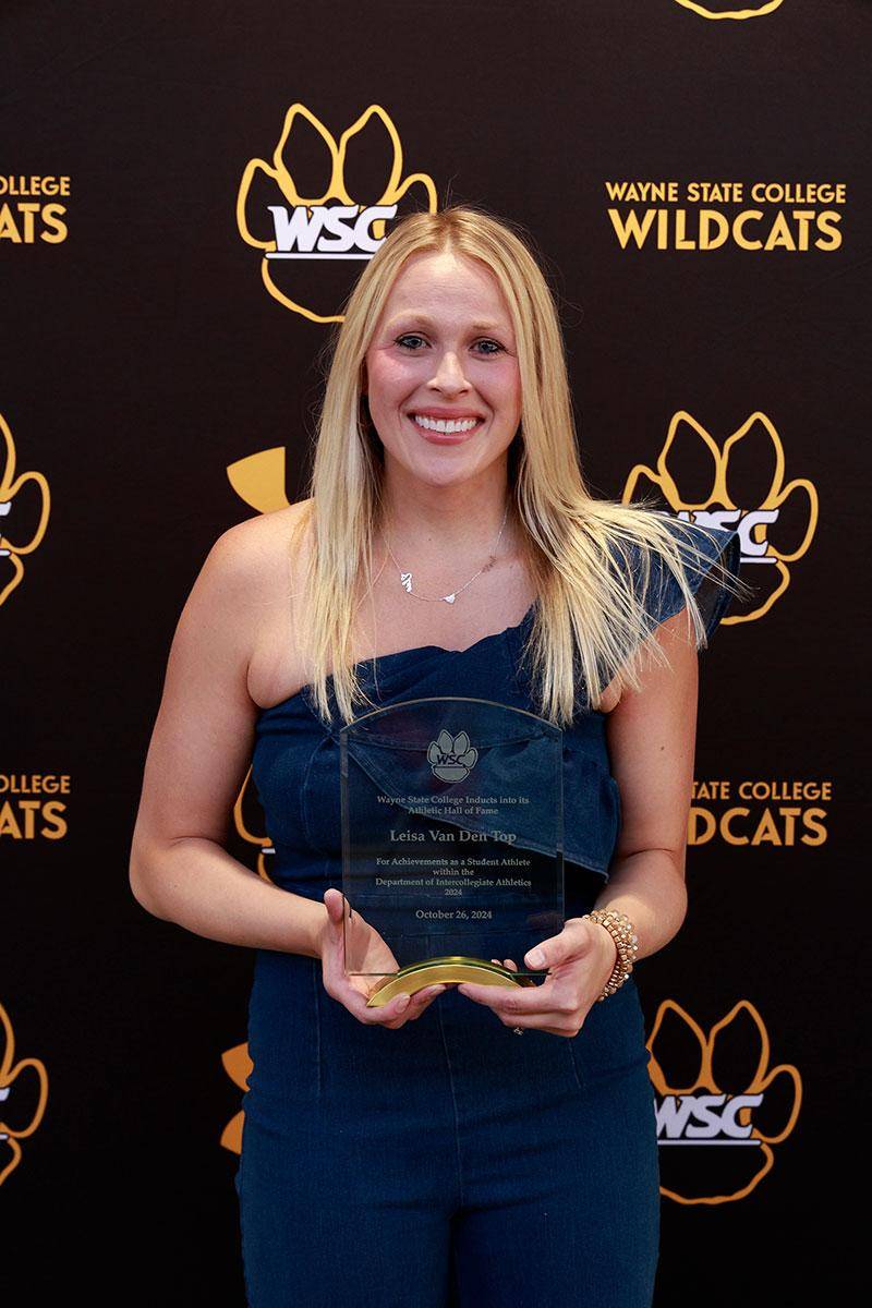Leisa McClintock Van Den Top