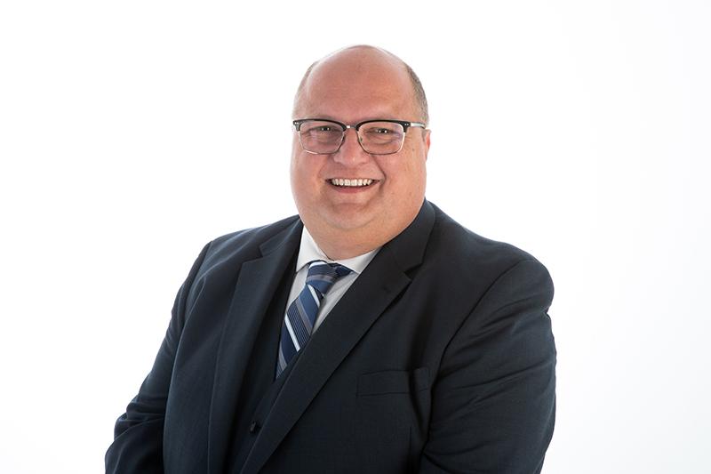 Dr. Robert Machovsky