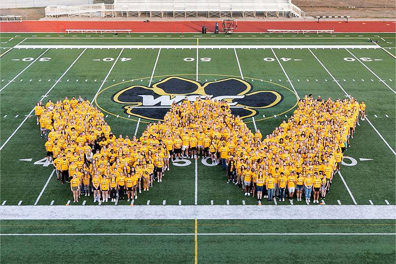 Class of 2026 freshmen W photo