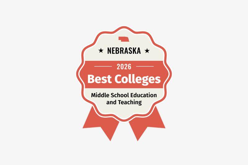 Best Middle School Teacher Education Degree award badge