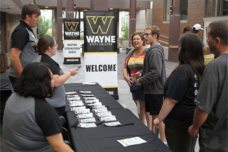 Photo of students at the Jump Start to College event