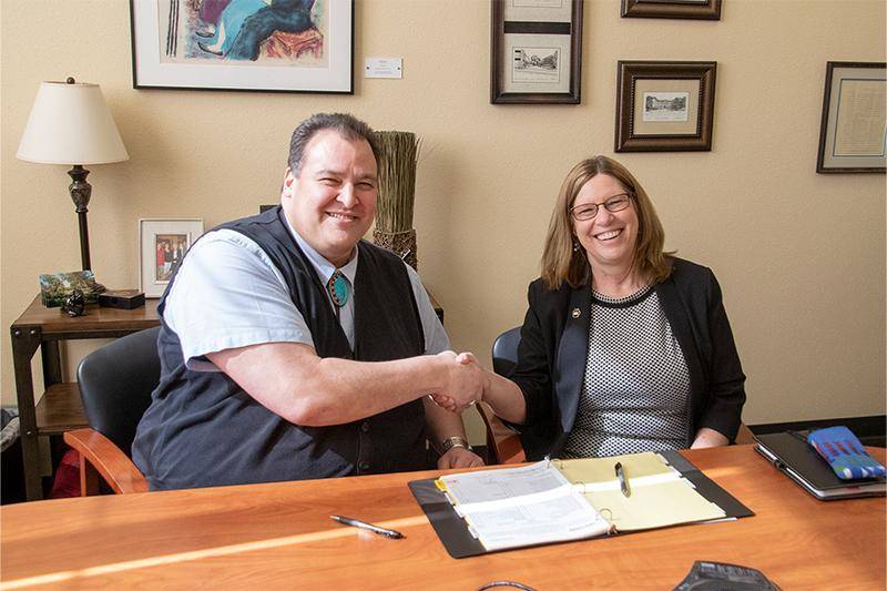 Little Priest Tribal College President Maunka Morgan and Wayne State College President Marysz Rames