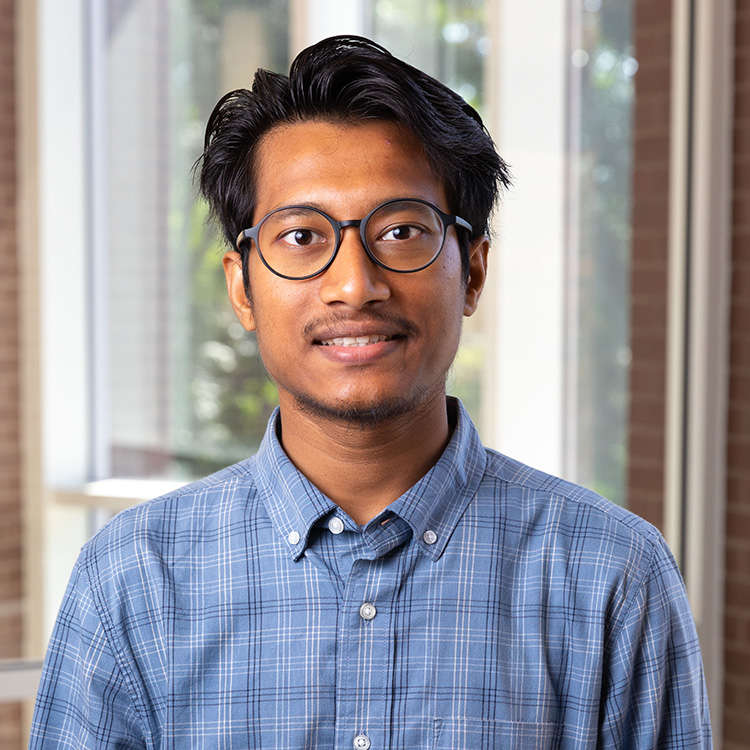Tutor Ajharul Aunik