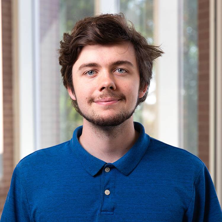 Tutor Jayden Carper