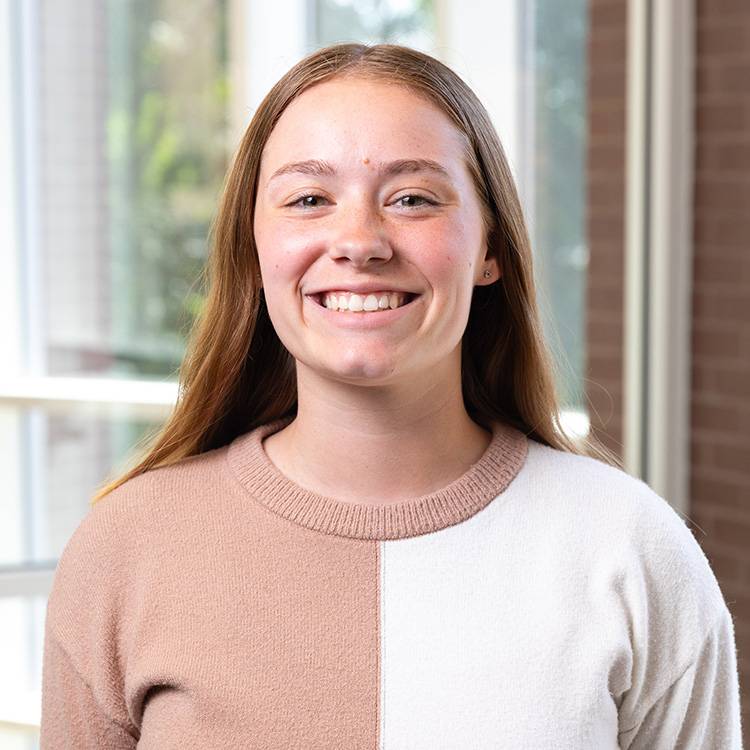 Tutor Maddie Grady